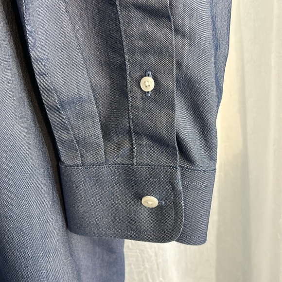 L.L. Bean mens blue denim look long sleeve button down dress shirt size 171/2-33 - Picture 3 of 7